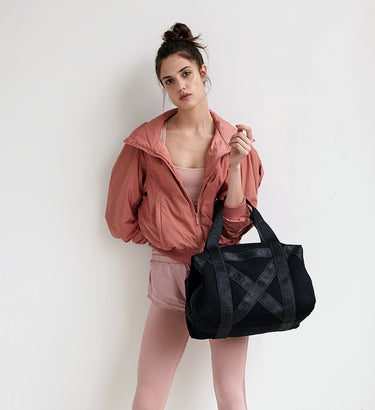 Athena Duffel – CONTENTFUL Bag Caraa