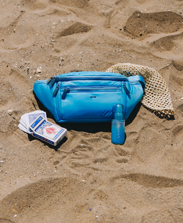 Cerulean Sling in the sand